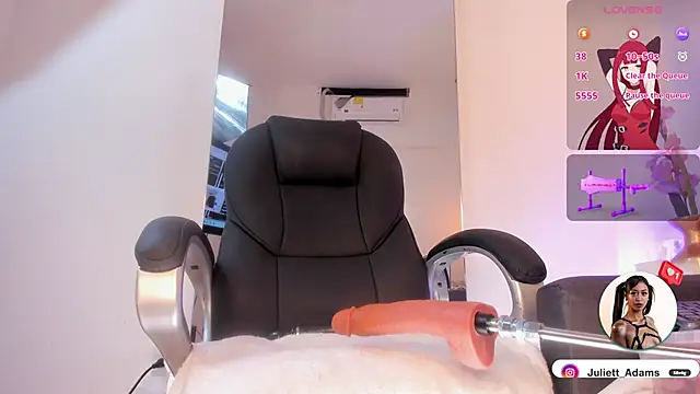 Juliett Adams  online show from 10/09/25, 02:12