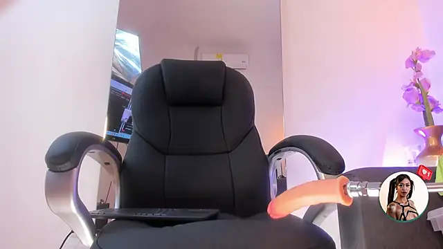 Juliett Adams  online show from 10/18/25, 01:07