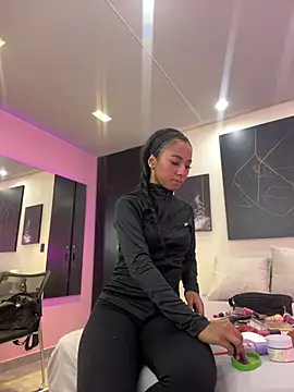 GabrielaLugo online show from 02/06/26, 12:12