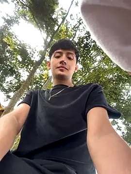 HotStar yes online show from 11/03/25, 03:04