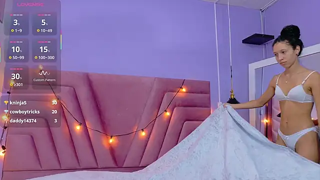 Snapshot of Beautifulskinny18 chatting on 11/13/25, 08:13 Beautifulskinny18 online show from 11/13/25, 08:13