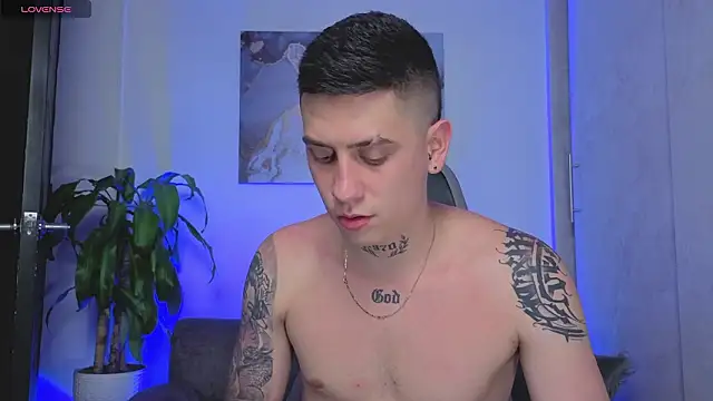 Yeiko Romero  online show from 03/28/26, 11:39