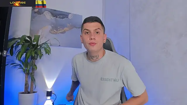 Yeiko Romero  online show from 12/20/25, 10:45