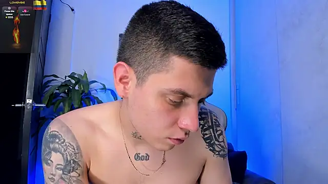 Yeiko Romero  online show from 02/17/26, 05:32