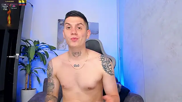 Yeiko Romero  online show from 02/11/26, 03:45