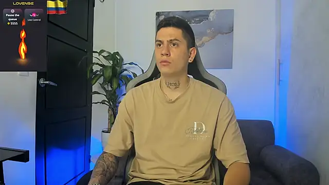 Yeiko Romero  online show from 11/08/25, 08:45