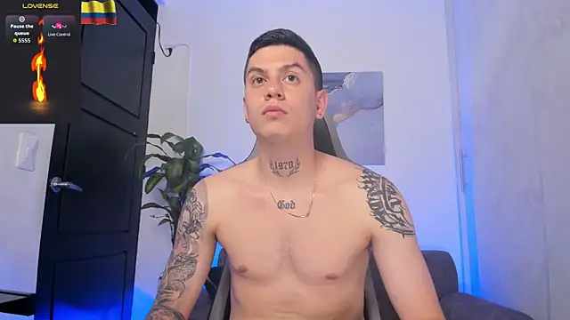 Yeiko Romero  online show from 11/07/25, 09:08