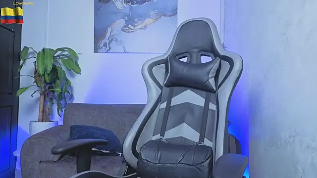 Yeiko Romero  online show from 04/10/26, 04:30