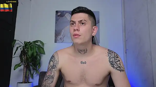 Yeiko Romero  online show from 04/13/26, 06:17