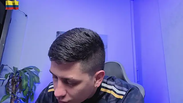 Yeiko Romero  online show from 04/15/26, 07:18