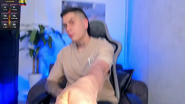 Yeiko Romero  online show from 02/08/26, 06:11