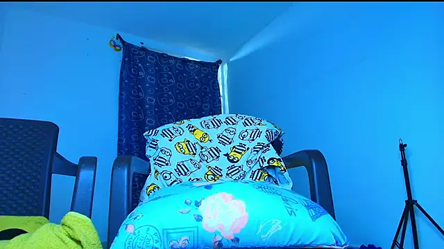 Thomass00 online show from 02/19/26, 05:04