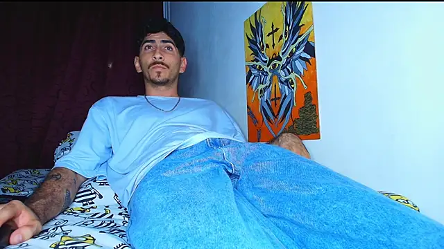 Thomass00 online show from 10/18/25, 12:01