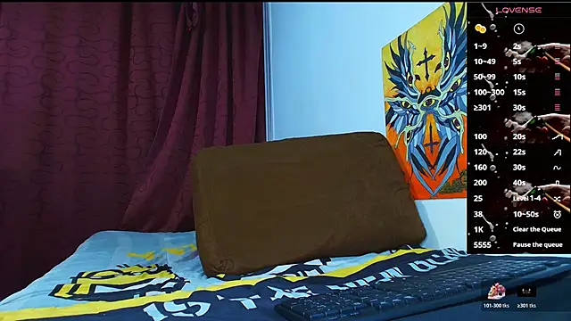 Thomass00 online show from 10/24/25, 12:20