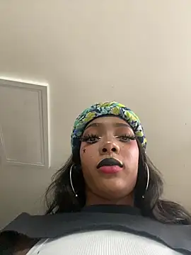 TIFFANYYSTAR online show from 11/20/25, 02:18