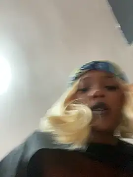 TIFFANYYSTAR online show from 10/30/25, 02:36