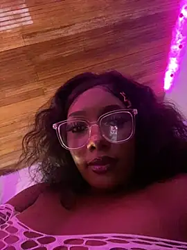 TIFFANYYSTAR online show from 06/03/26, 02:33