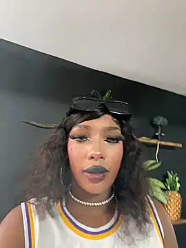 TIFFANYYSTAR online show from 10/25/25, 01:56