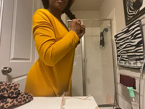 wynterheat online show from 06/13/26, 01:53