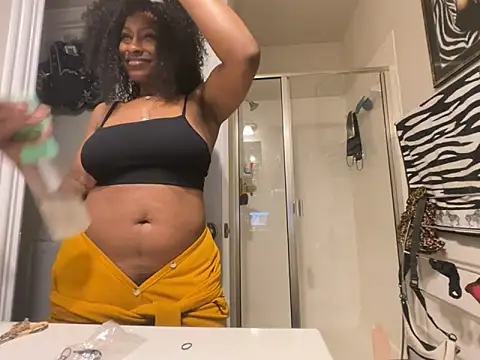 wynterheat online show from 06/14/26, 01:57