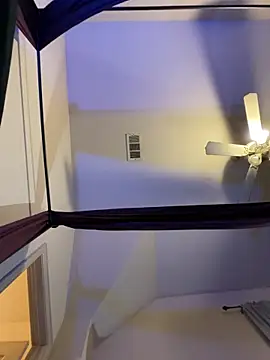 Snapshot of wynterheat chatting on 03/15/25, 08:37 wynterheat online show from 03/15/25, 08:37