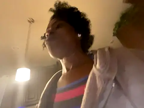 Snapshot of wynterheat chatting on 11/14/25, 03:32 wynterheat online show from 11/14/25, 03:32