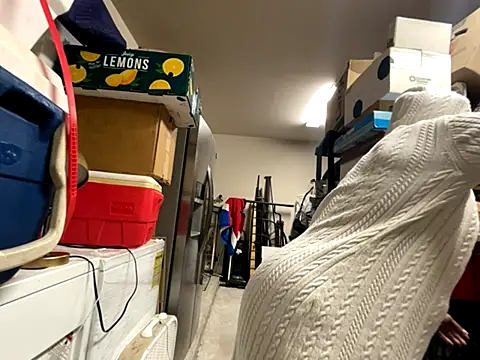 Snapshot of wynterheat chatting on 11/29/25, 11:16 wynterheat online show from 11/29/25, 11:16