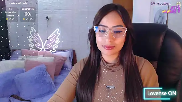 Snapshot of Paulina_627 chatting on 06/05/26, 09:09 Paulina 627 online show from 06/05/26, 09:09