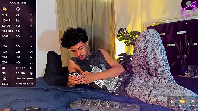 Snapshot of RyanRizzo chatting on 02/27/25, 05:47 RyanRizzo online show from 02/27/25, 05:47