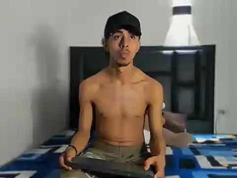 Snapshot of RyanRizzo chatting on 10/15/25, 12:42 RyanRizzo online show from 10/15/25, 12:42