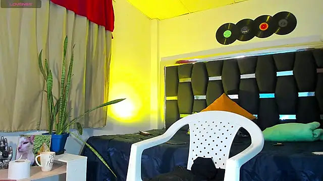 Snapshot of RyanRizzo chatting on 03/10/25, 04:35 RyanRizzo online show from 03/10/25, 04:35