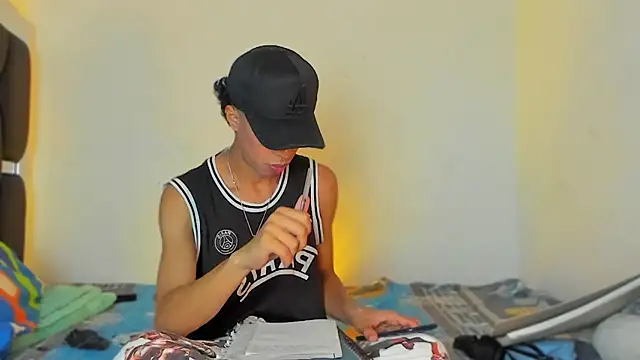 RyanRizzo online show from 11/05/25, 05:27