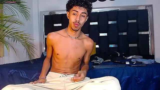 Snapshot of RyanRizzo chatting on 02/05/25, 11:17 RyanRizzo online show from 02/05/25, 11:17