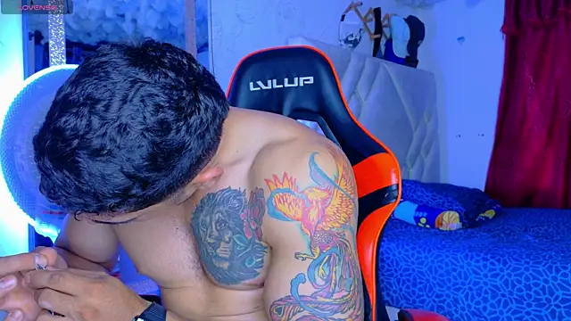 Rich boy01 online show from 10/30/25, 09:01