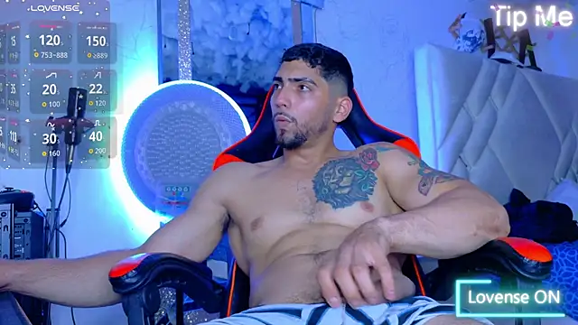 Rich boy01 online show from 11/17/25, 06:34