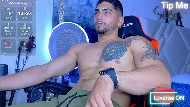 Rich boy01 online show from 11/11/25, 07:19