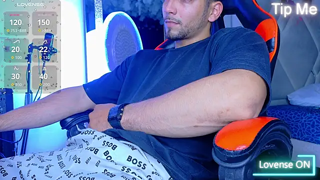 Rich boy01 online show from 11/06/25, 11:53