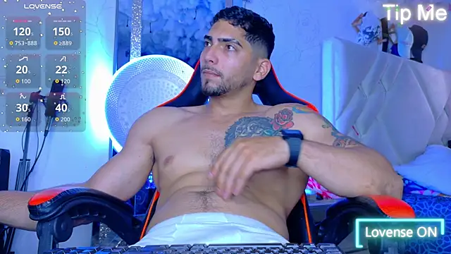 Rich boy01 online show from 11/10/25, 02:22