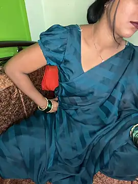 Snapshot of PUNAM_BABY1 chatting on 10/22/25, 12:37 PUNAM BABY1 online show from 10/22/25, 12:37