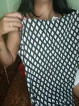 Snapshot of PUNAM_BABY1 chatting on 10/18/25, 06:54 PUNAM BABY1 online show from 10/18/25, 06:54