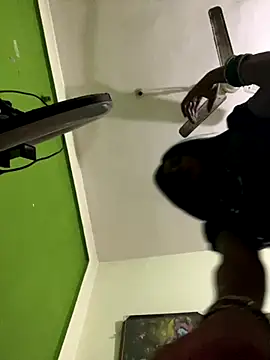 Snapshot of PUNAM_BABY1 chatting on 11/21/25, 06:40 PUNAM BABY1 online show from 11/21/25, 06:40