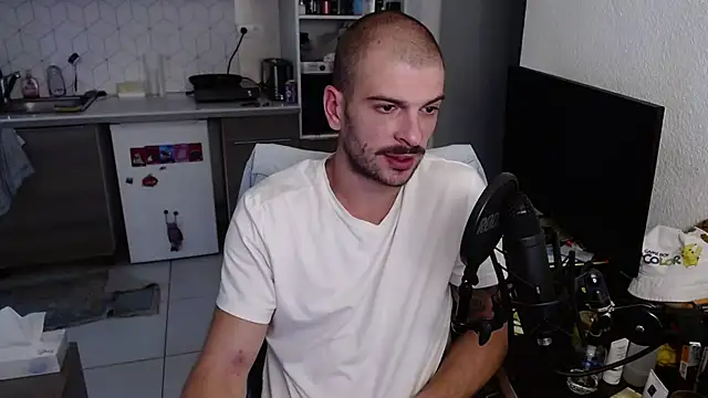 Greyoff online show from 09/26/25, 01:07