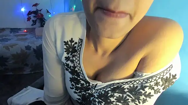 aarjulove online show from 11/04/25, 07:12