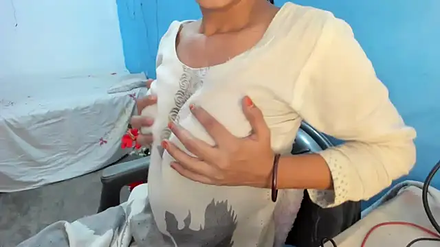 aarjulove online show from 11/28/25, 10:59