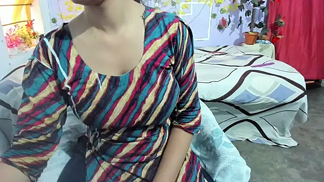 Snapshot of aarjulove chatting on 05/22/26, 12:14 aarjulove online show from 05/22/26, 12:14