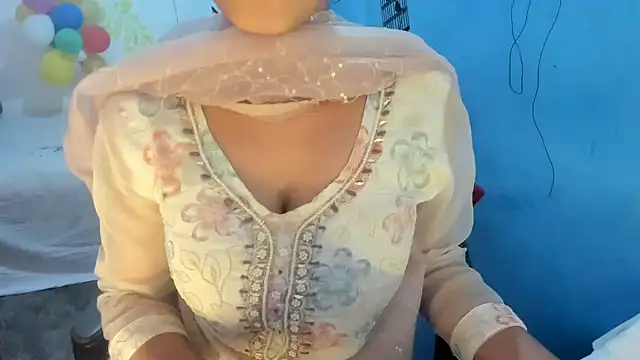 Snapshot of aarjulove chatting on 02/07/26, 10:34 aarjulove online show from 02/07/26, 10:34