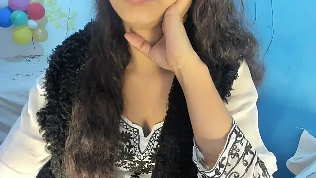 Snapshot of aarjulove chatting on 02/02/26, 11:20 aarjulove online show from 02/02/26, 11:20