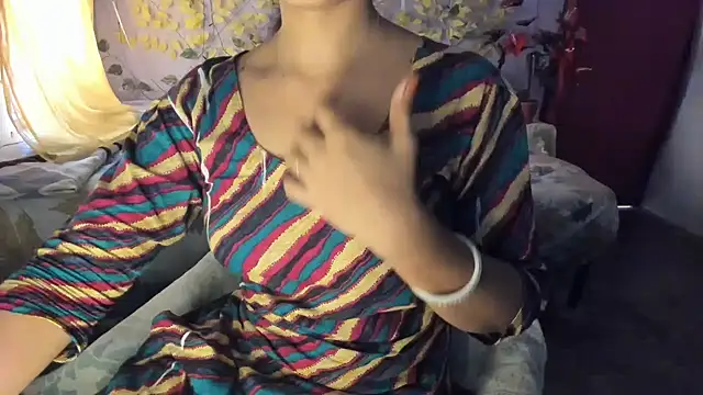 aarjulove online show from 06/04/26, 09:58