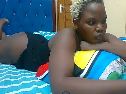 Snapshot of Bootylicious- chatting on 01/12/26, 07:09 Bootylicious- online show from 01/12/26, 07:09