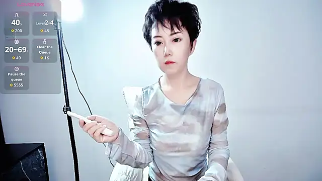 9ering-Er online show from 10/25/25, 09:48